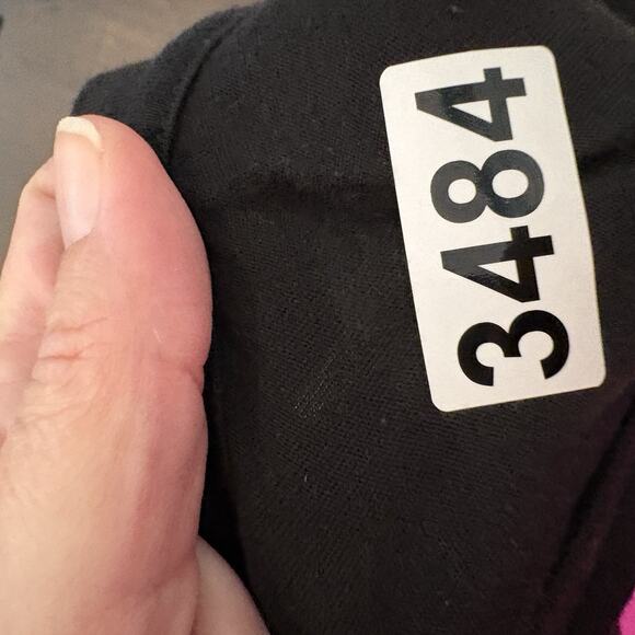 Tommy Condon’s Shirt Women M Black Skinny Tee Charleston Irish Pub St Patrick’s - Picture 10 of 10